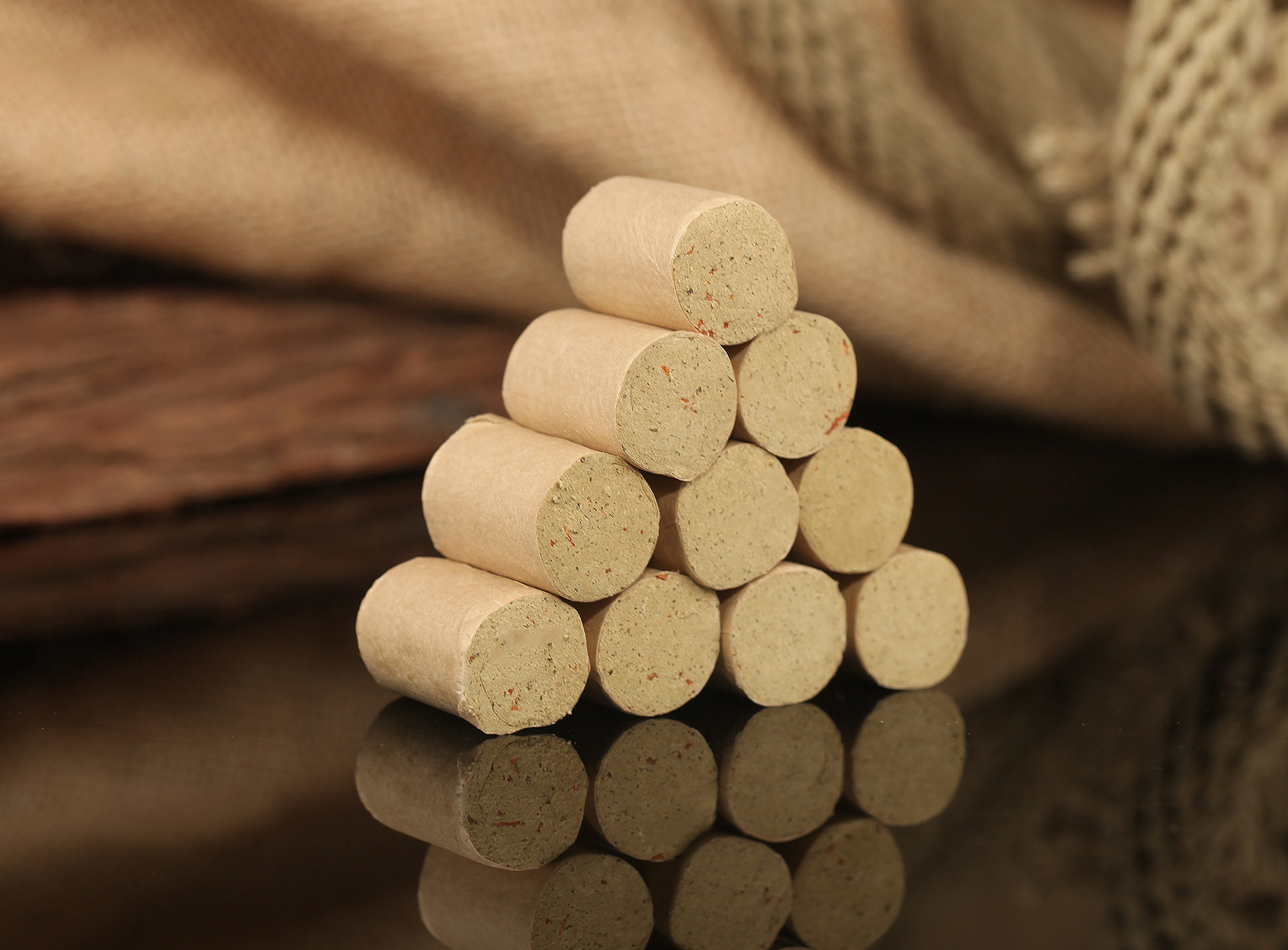 艾柱三年陈艾中草药红花精品品艾定制艾绒按摩温熏调理器