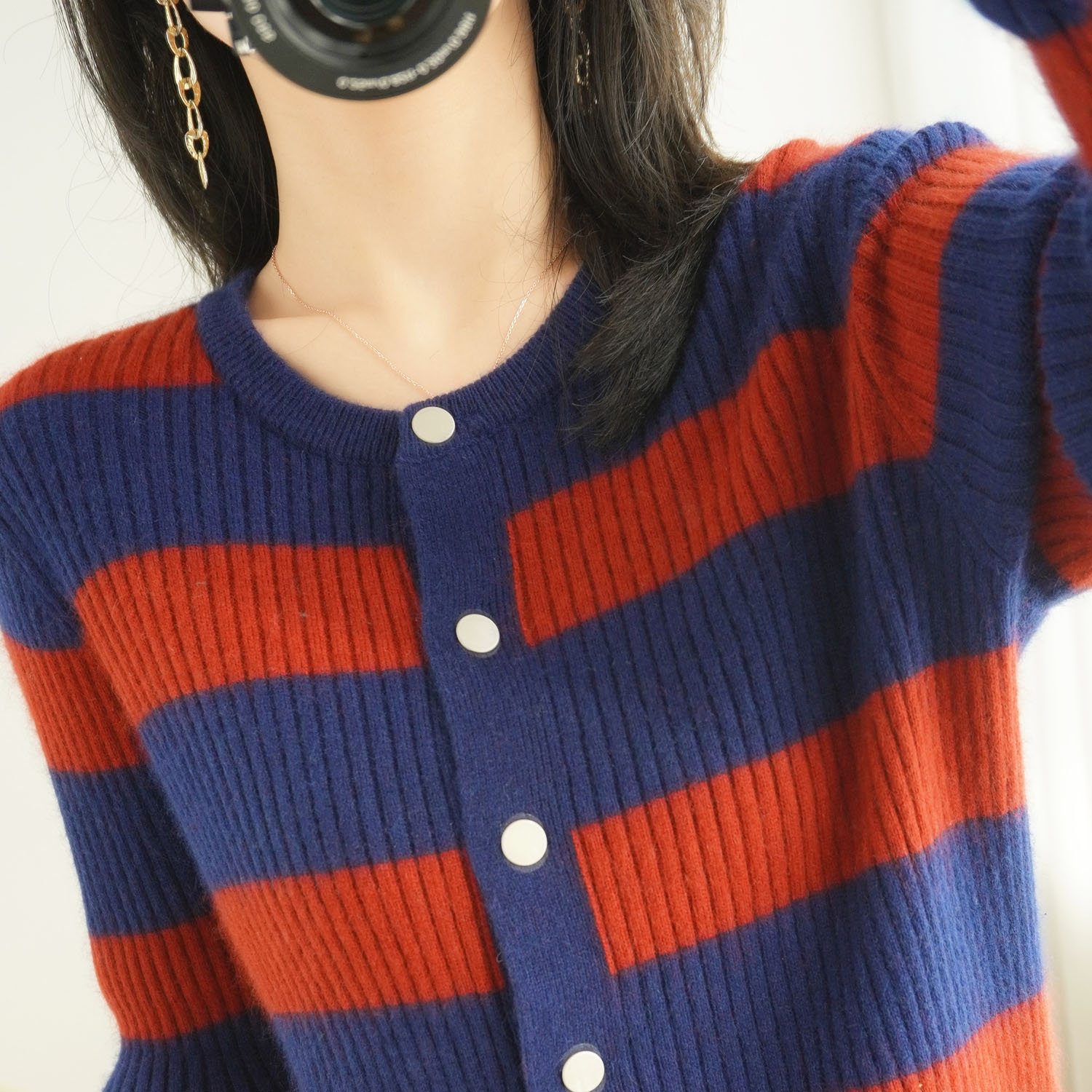 秋冬新款圆领条纹羊绒开衫外套女士针织宽松毛针织衫