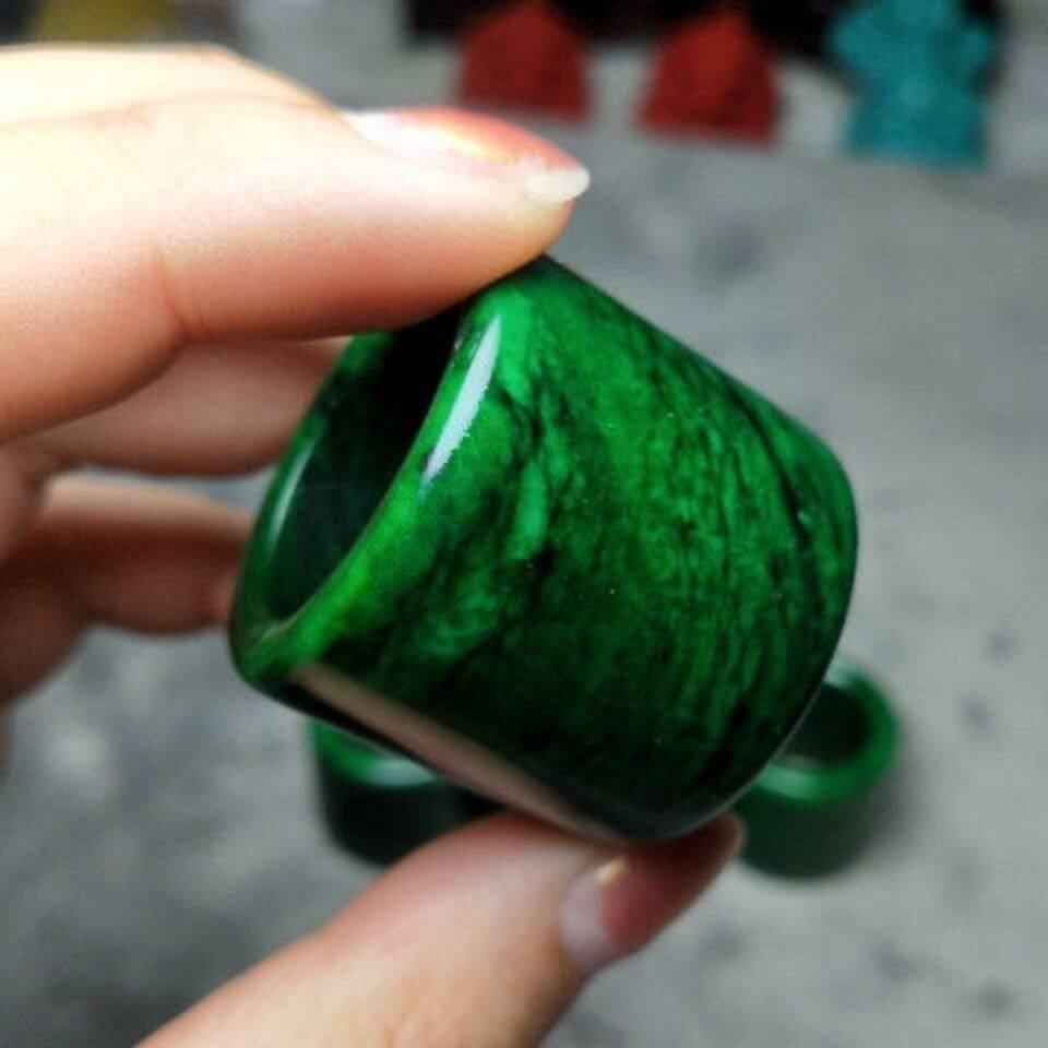 干青扳指缅甸翡翠祖母绿铁龙生满色男女款玉石戒指