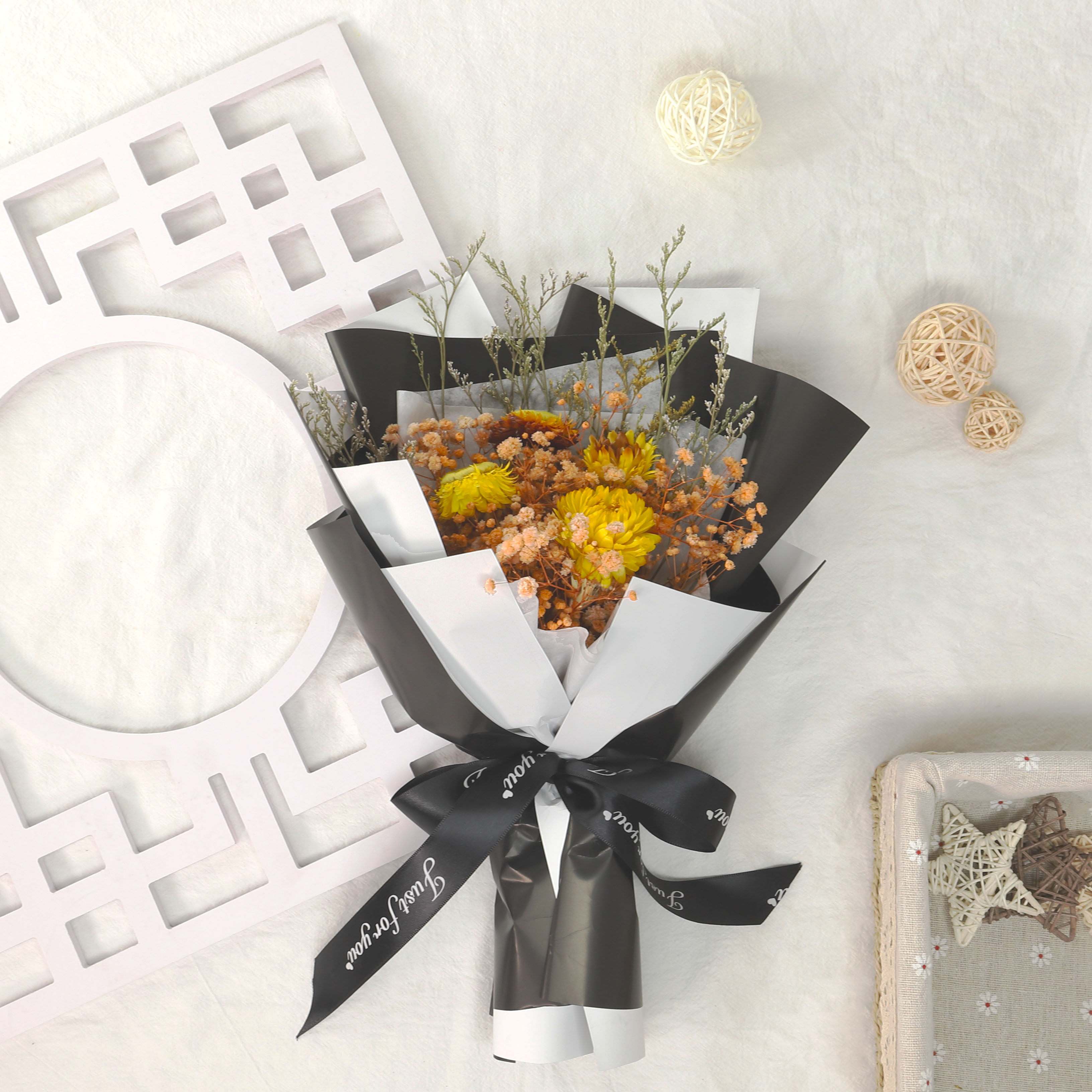 花束满天星摆摊毕业小太阳太阳花干花混搭包装送人干花