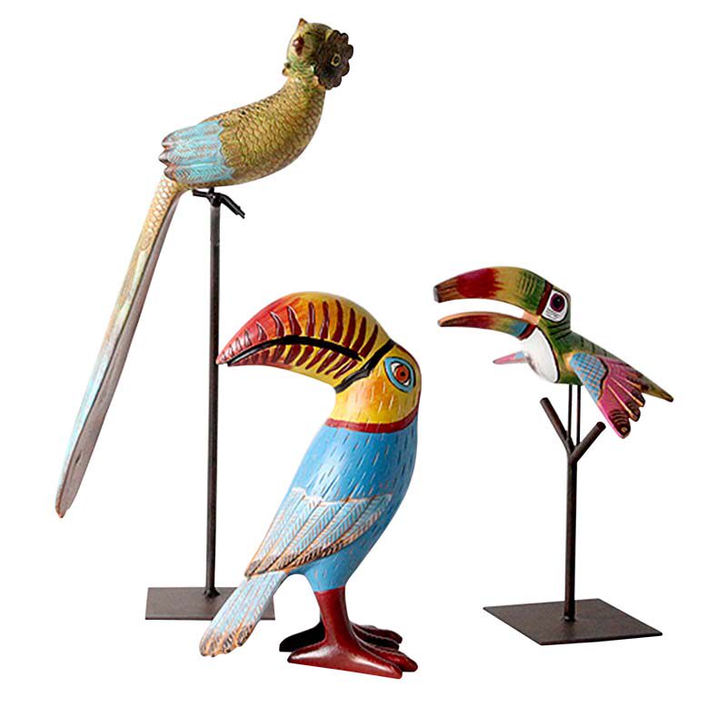 田园鹦鹉彩色大嘴鸟树脂仿木雕刻鸟类摆件电视柜摆件