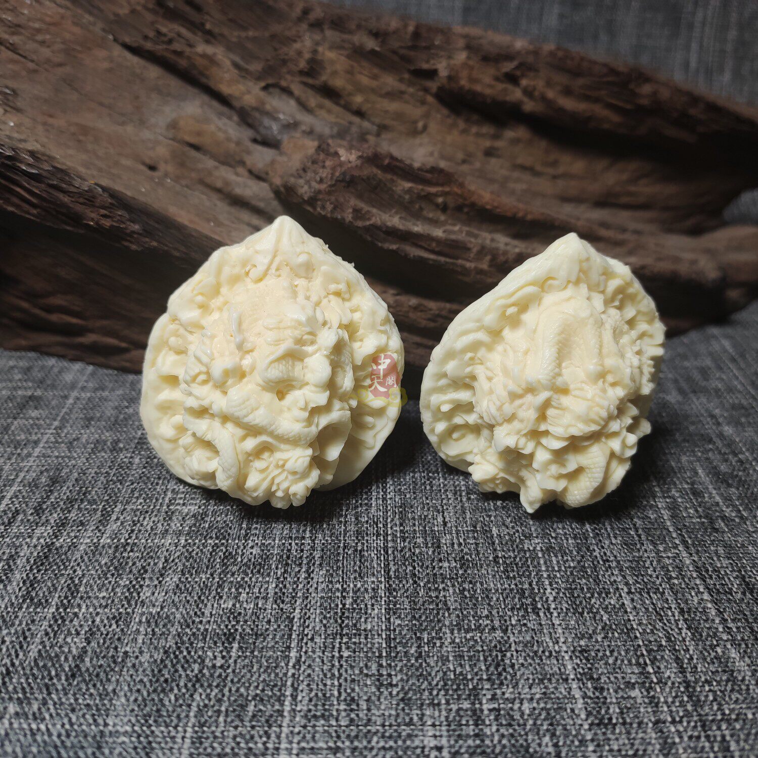 象牙九龙戏珠文玩核桃手把件官四座座楼狮子头健身球