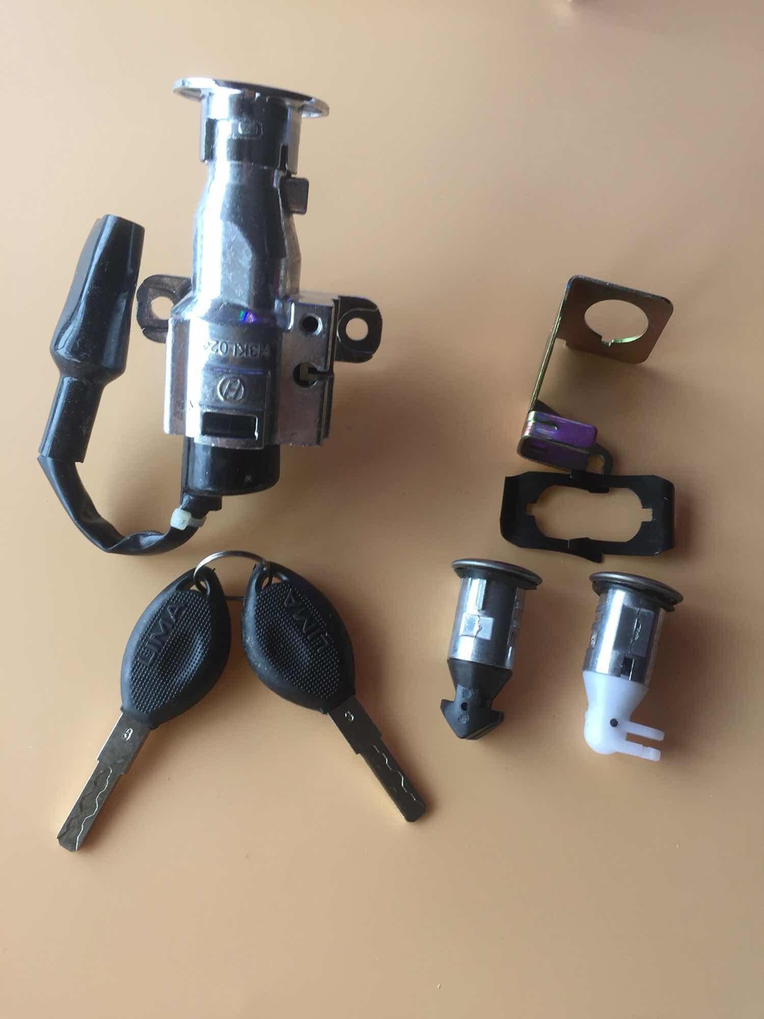 电动车立马配件神奇防盗锁套锁电门门锁龙头座垫车锁