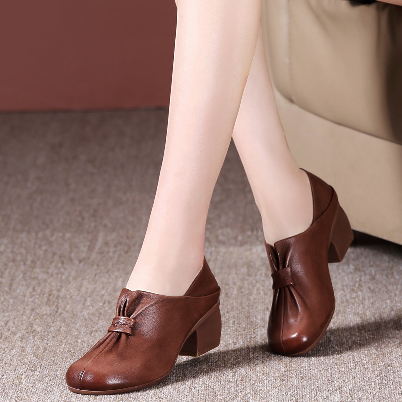 复古真皮女鞋软底软皮单鞋舒适中跟妈妈春秋单鞋
