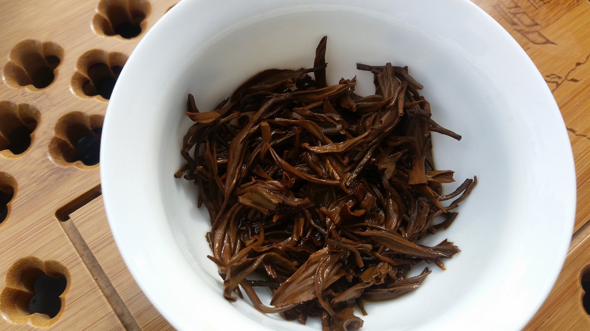 泰山散装125g耐泡云雾高山浓香特产手工女儿特色产区红茶