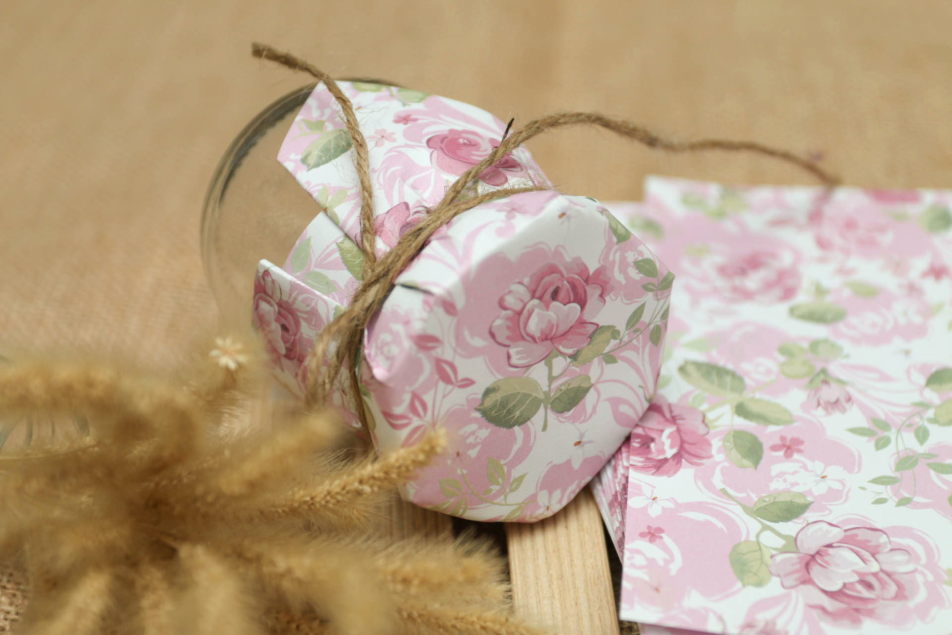 烘焙酸奶喜蜜布丁牛肉酱果酱可丽饼蜂蜜瓶手工皂包装纸封口纸折纸