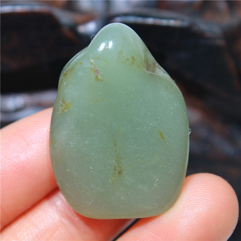 细润青玉籽料原石12克新疆和田玉独天然玉石珠宝奇石