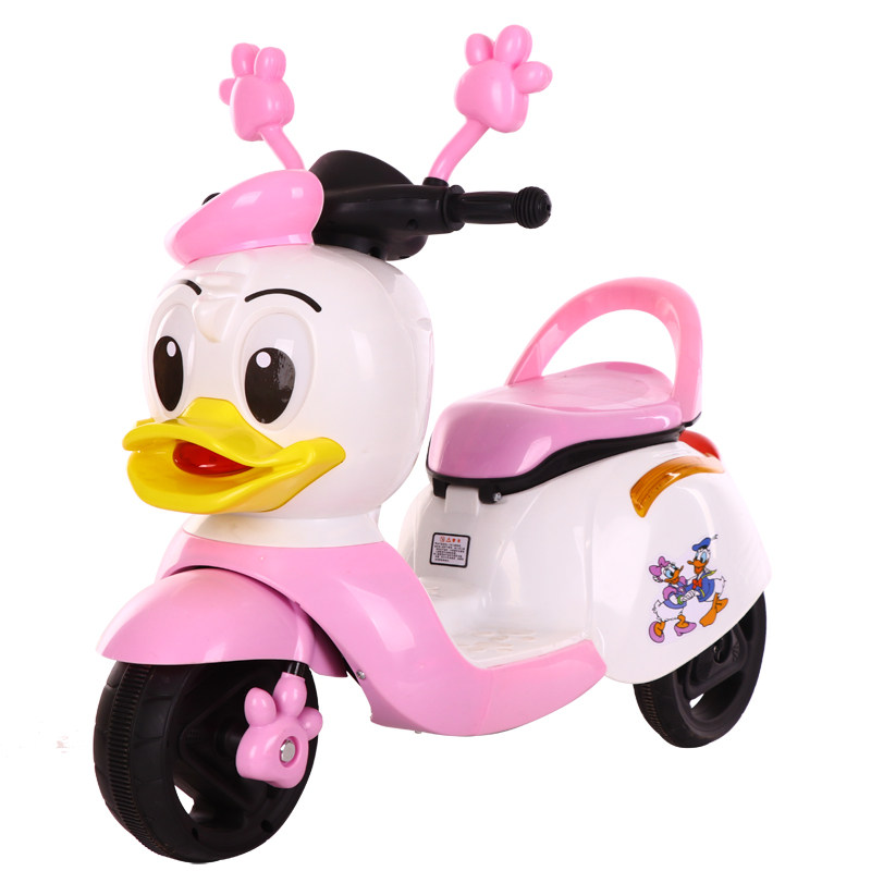 网红小黄鸭儿童电动三轮摩托车男女女孩可坐充电儿童电动车