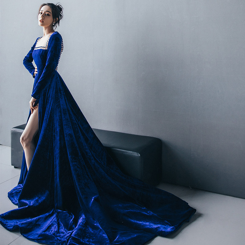 迪丽热巴明星同款蓝色丝绒开叉拖尾高端宴会晚礼服长袖气质连衣裙