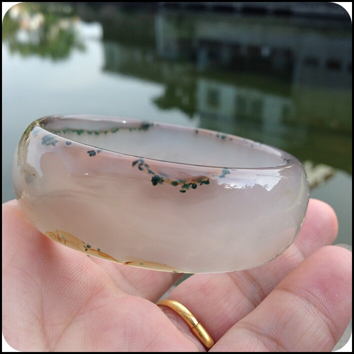 清新健康巴西天然绿水草玛瑙手镯独有灵性玉髓