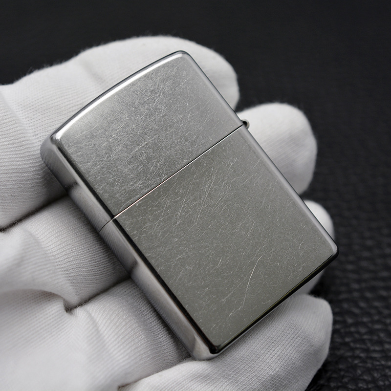 zippo13年图册图片