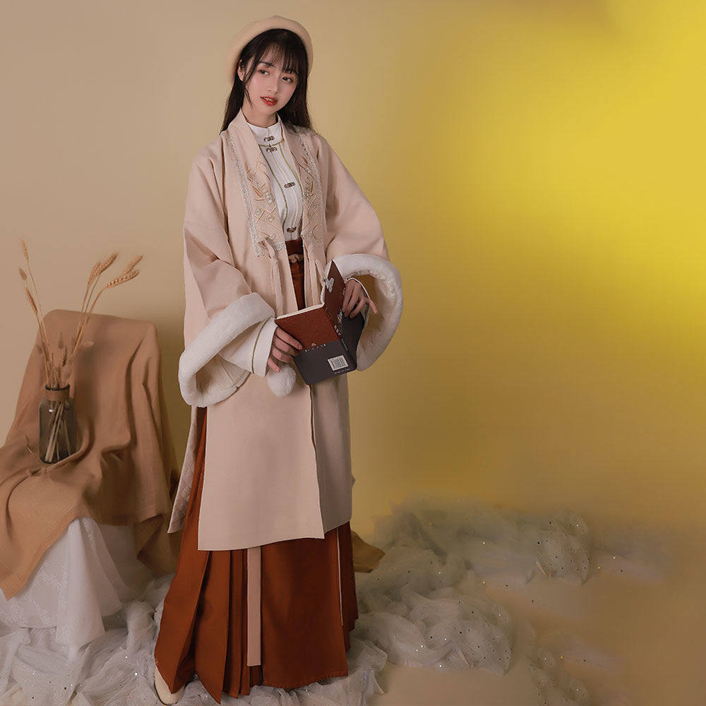 连袂古风芳菲原创绣花对襟保暖长衫披袄日常汉服