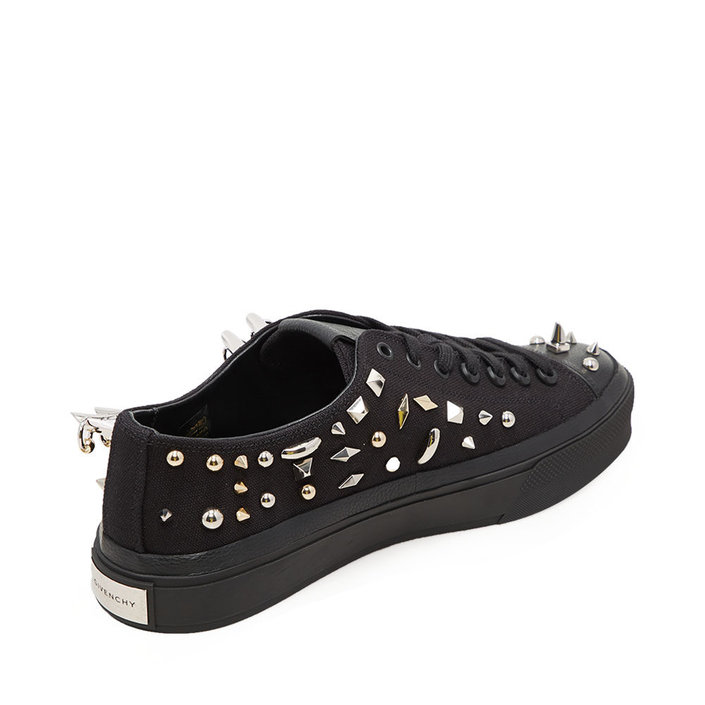 givenchy纪梵希黑色铆钉男士低帮休闲鞋圣诞礼物