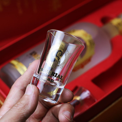 原装俄罗斯进口沙皇伏特加酒金银礼盒700ml洋酒烈酒鸡尾酒基酒吧