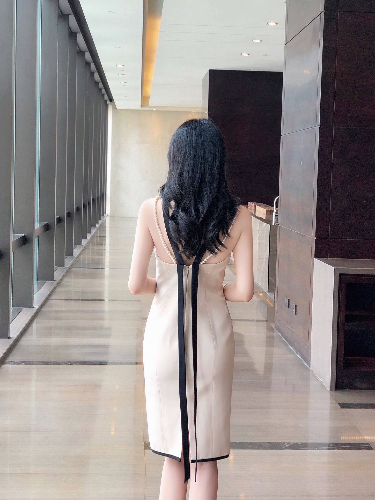 韩版修身露背连衣裙聚会宴会精致名媛风小礼服连衣裙