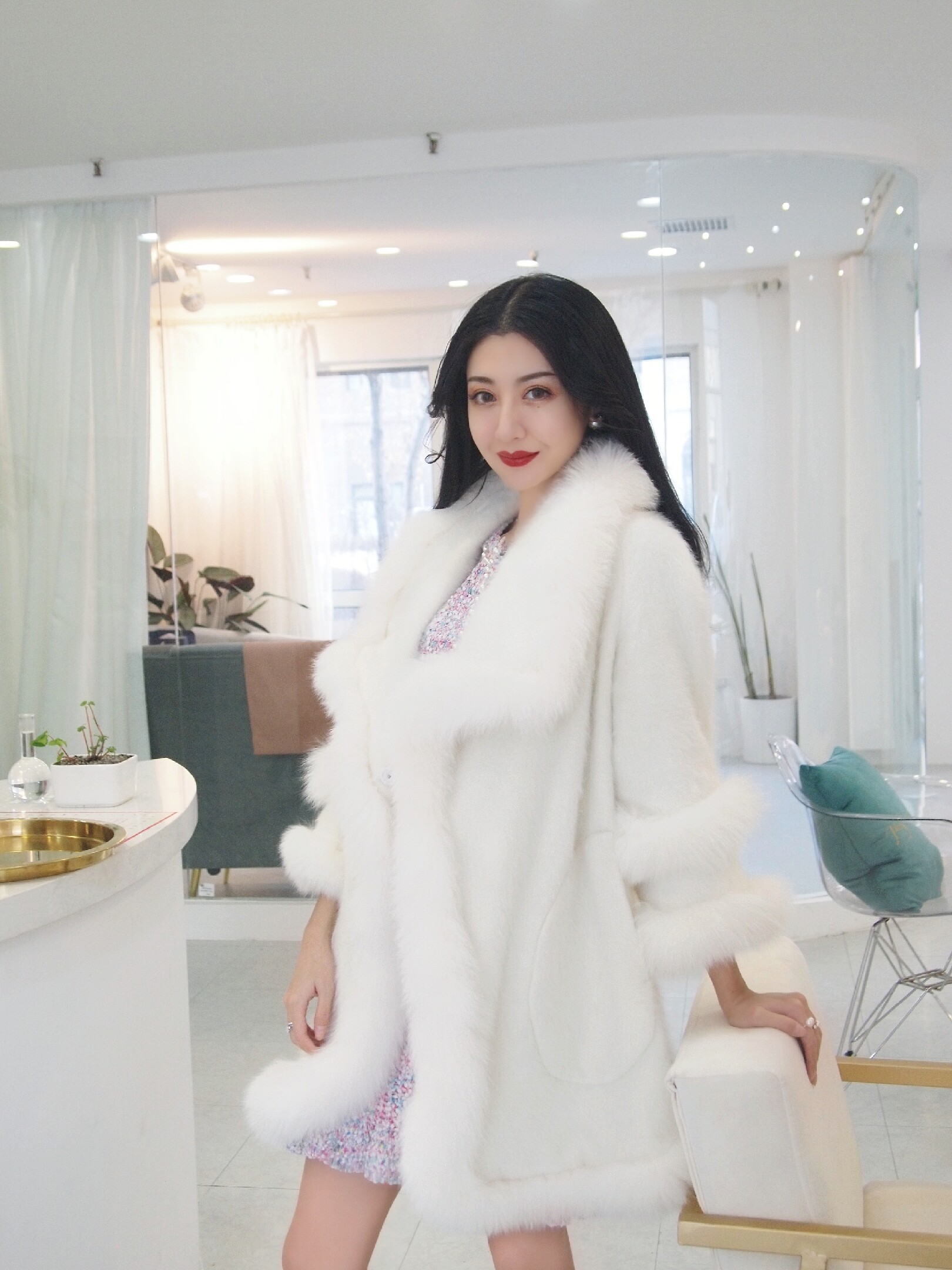 秋冬白狐狸皮草狐狸拼接新款貂绒大衣中长百搭毛呢外套