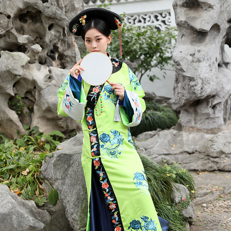 影视古装清朝旗服格格贵妃公主影楼写真剧组民族服装