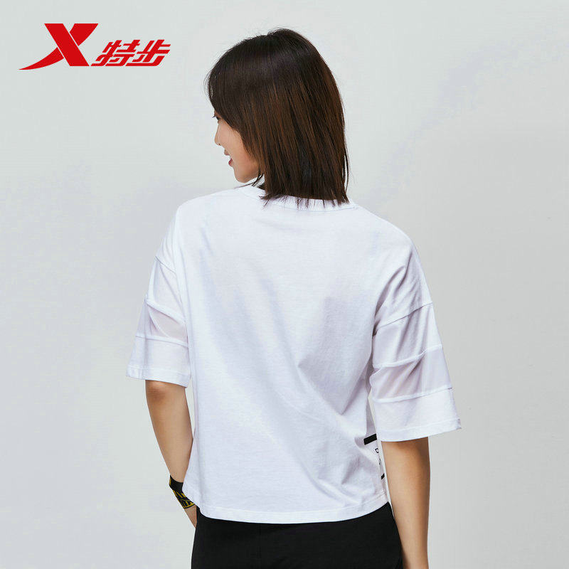 特步女装t恤2020夏季新品运动短袖官网夏装衣服都市新潮字母印花t