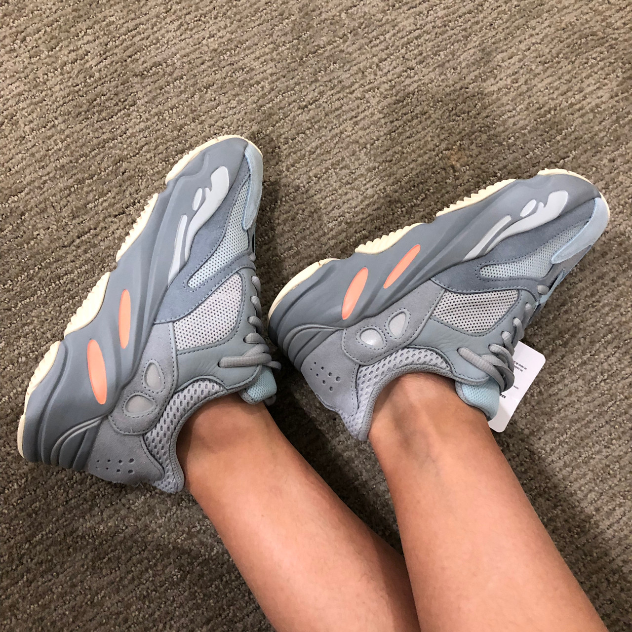 椰子700v2惯性黑武士正品官网莆田真爆灰白男女时尚休闲鞋