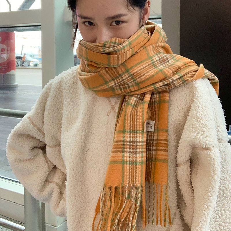 显白橘子橙色韩版格子围巾秋冬季外搭围巾