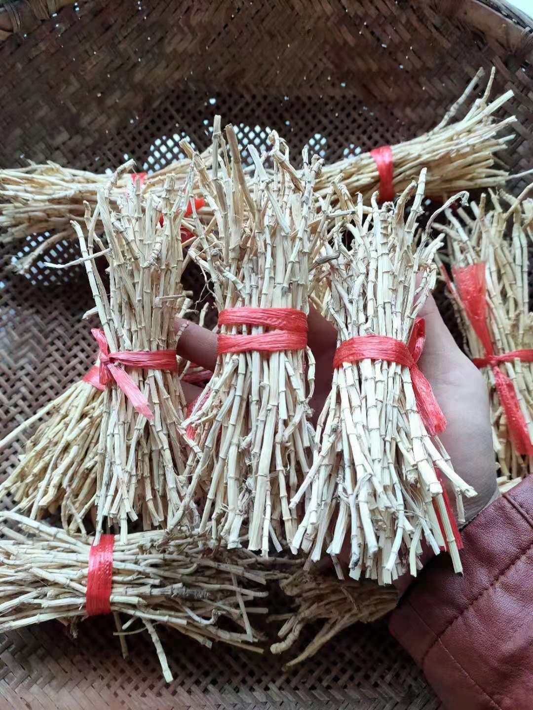 白茅根干茅根茅根干野生丝茅草根白茅草兰根竹蔗茅根芦根凉茶包邮