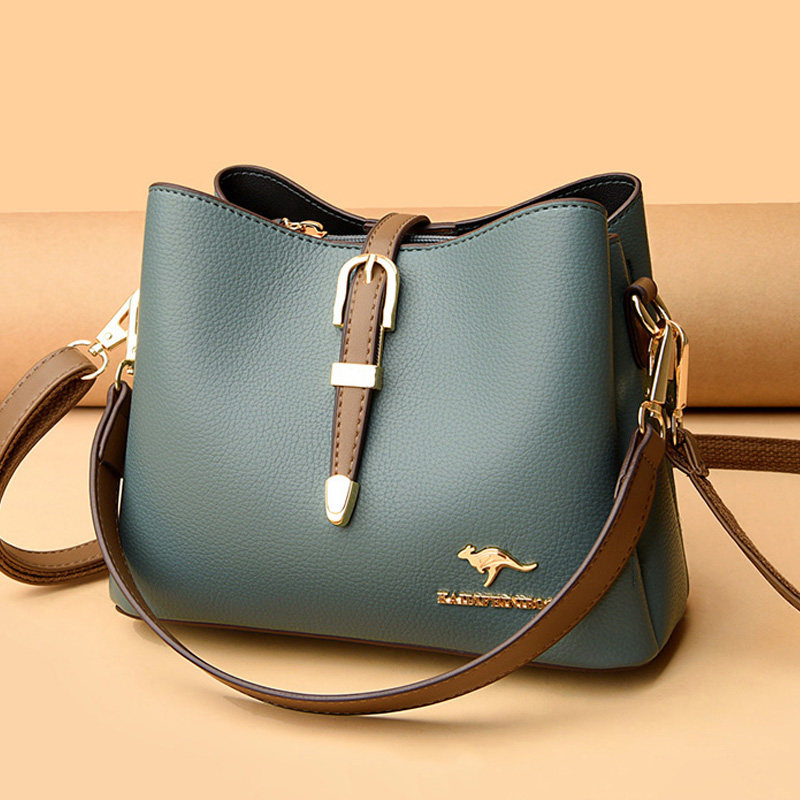 袋鼠真皮水桶包女斜挎包2022新款女包小包时尚水桶包