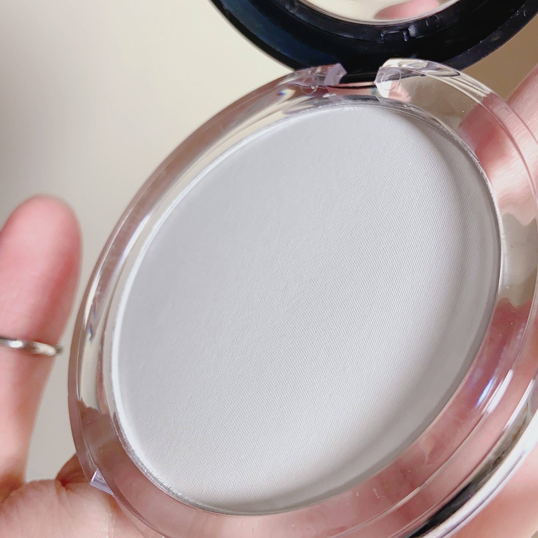 美诺menow透明粉饼控油定妆持久遮瑕干粉不脱粉饼