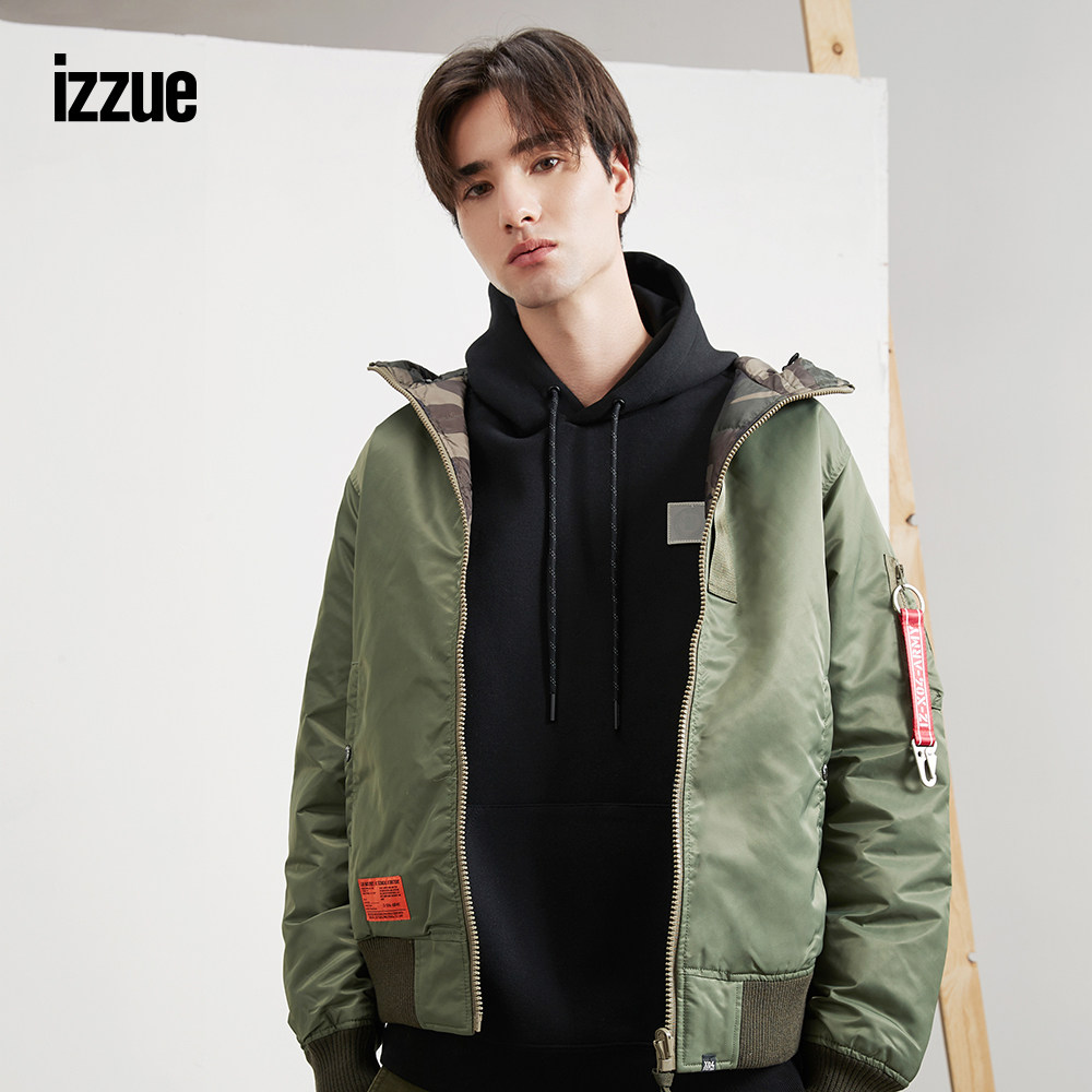 izzue男装羽绒服秋季流连军事字母饰带羽绒服