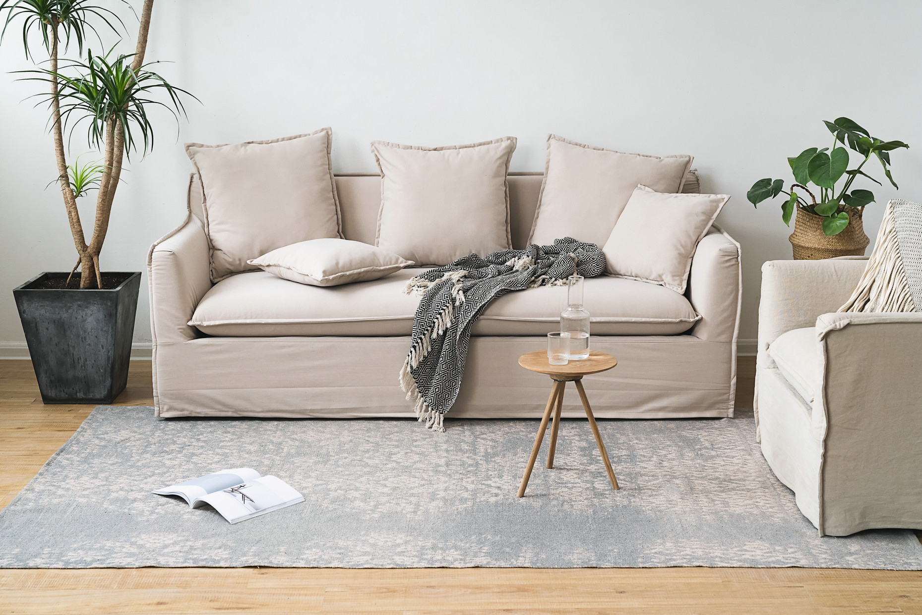 润家家居北欧整装奢华型海绵棉麻多人位软沙发可拆洗水洗简约客厅