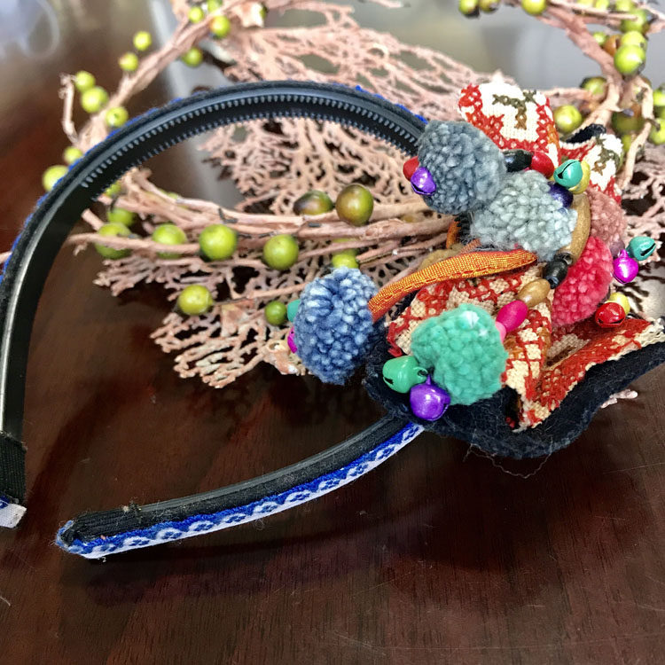 国内现货泰国布艺毛球木铃铛老绣布发箍个性发饰泰国特色