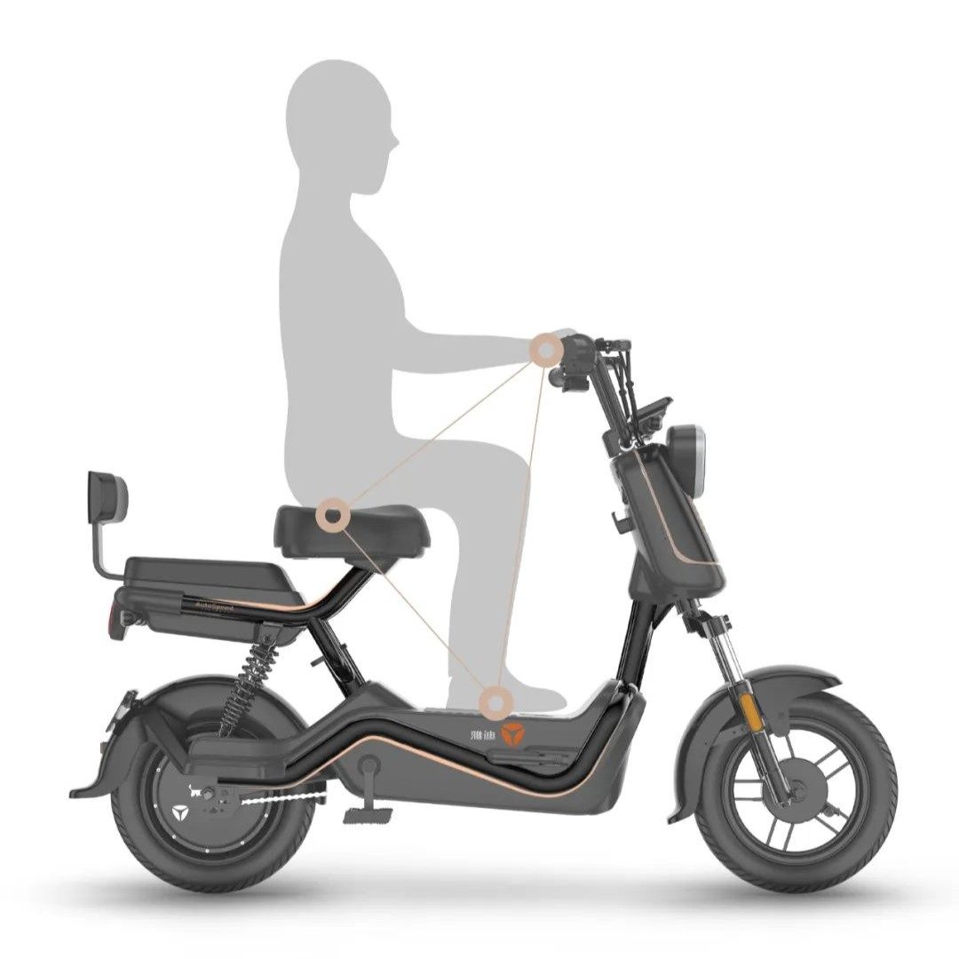 电动雅迪电动车车速4.0max新款国标车大电池真空电动自行车