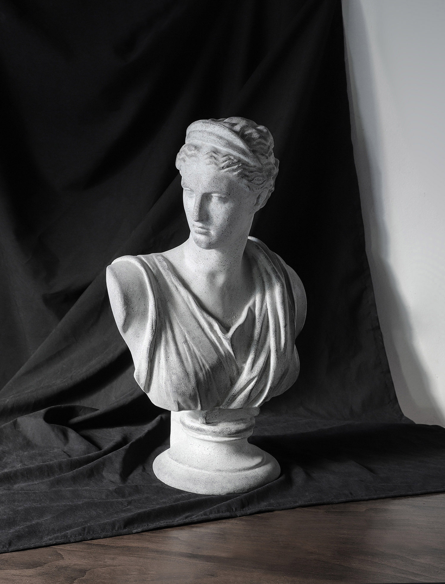 仿石膏维纳斯雕塑艺术馆人物摆件希腊风美术馆橱窗手工树脂工艺品