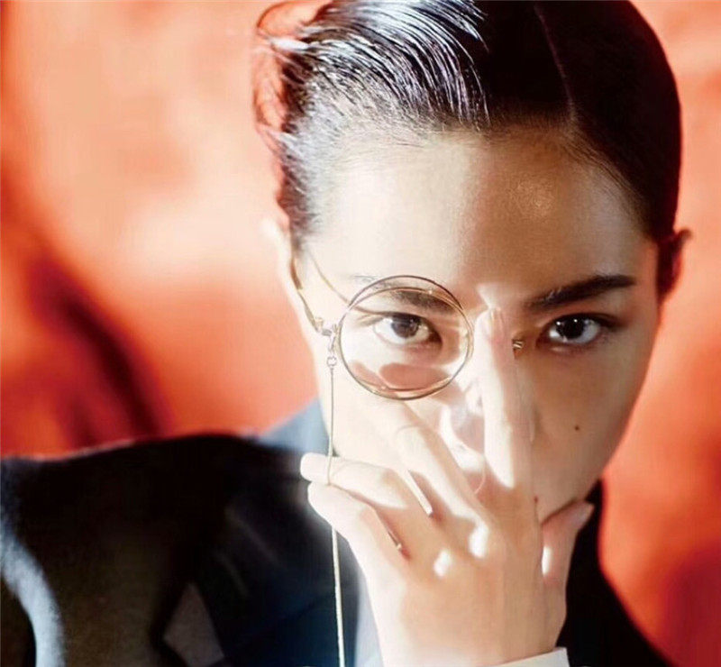 2018潮流单眼镂空链条眼镜女潮杂志街拍蔡徐坤同太阳眼镜