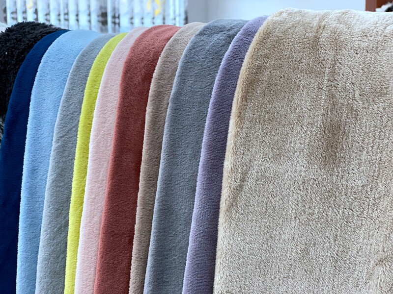 面料绒面加厚加宽1.8米素色纯色双面法兰绒盖毯海绵垫