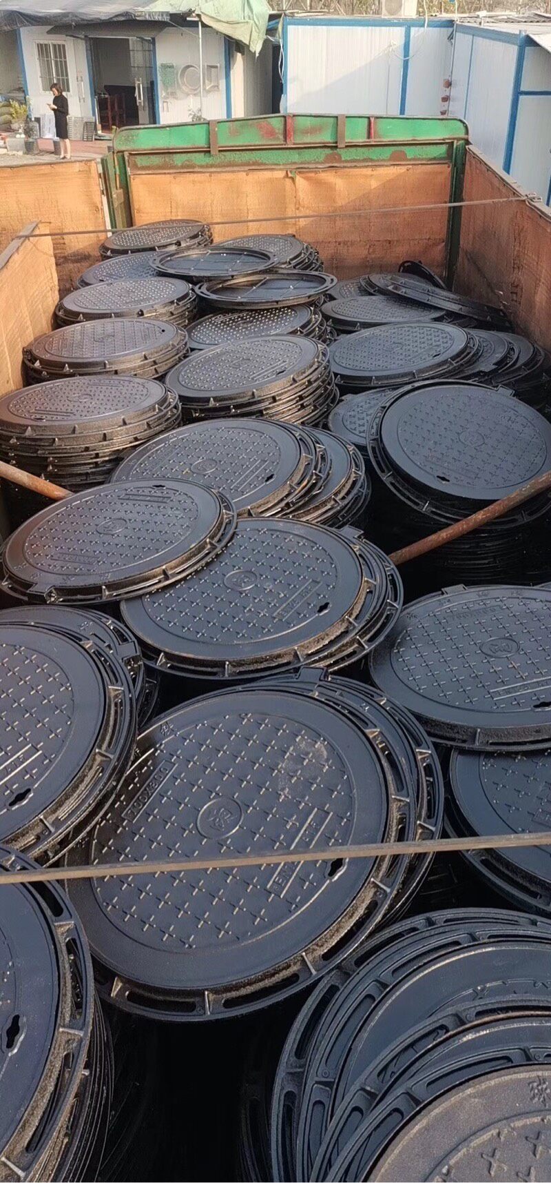 井盖球墨铸铁铸铁抗震检查井800圆雨污15874845707肖先井盖