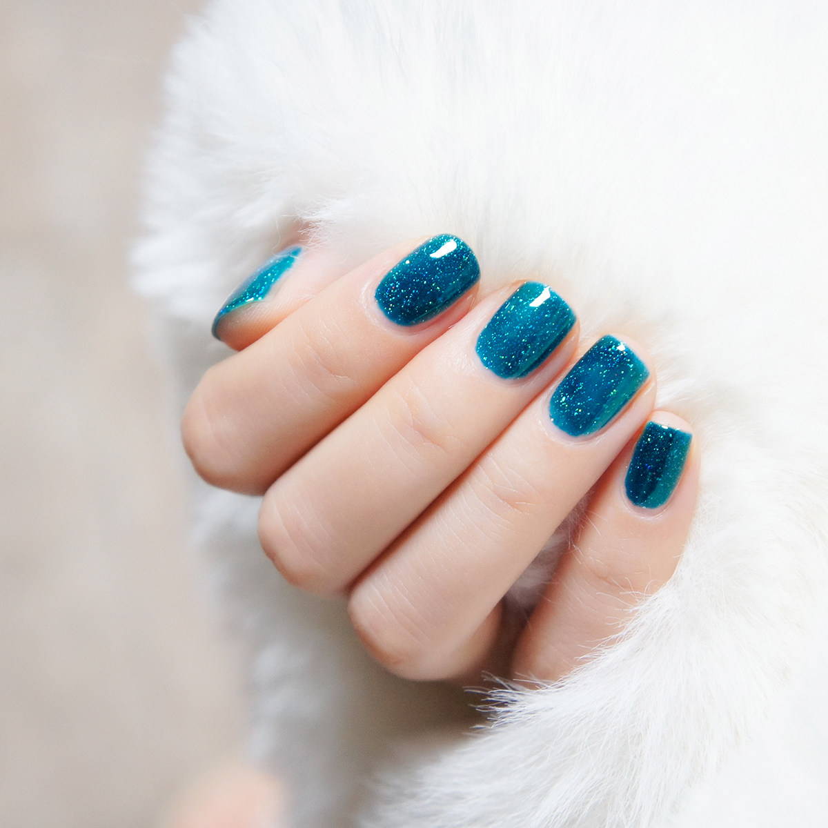 vdn2021美甲健康无味孔雀蓝指甲油胶新品亮片芭比光疗胶超闪显白