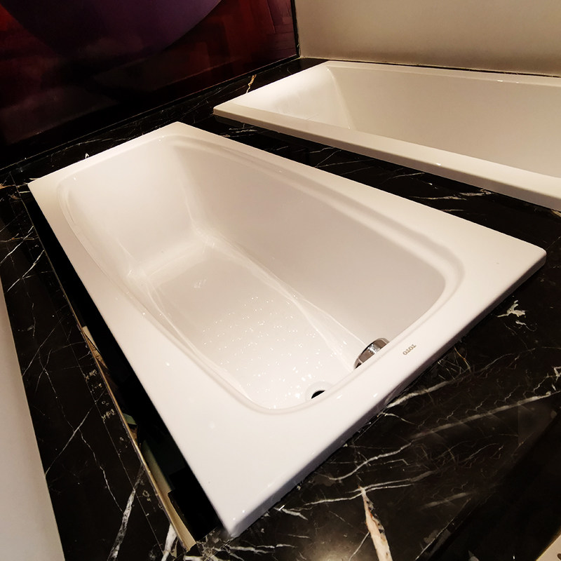 toto亚克力浴缸卫浴pay1510p家用嵌入式泡澡小户户型普通浴缸