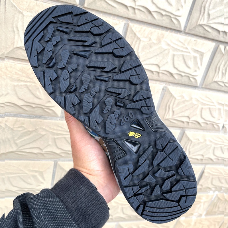 新式跑鞋低帮户外登山运动鞋超轻透气跑步正品作训鞋男女工作胶鞋