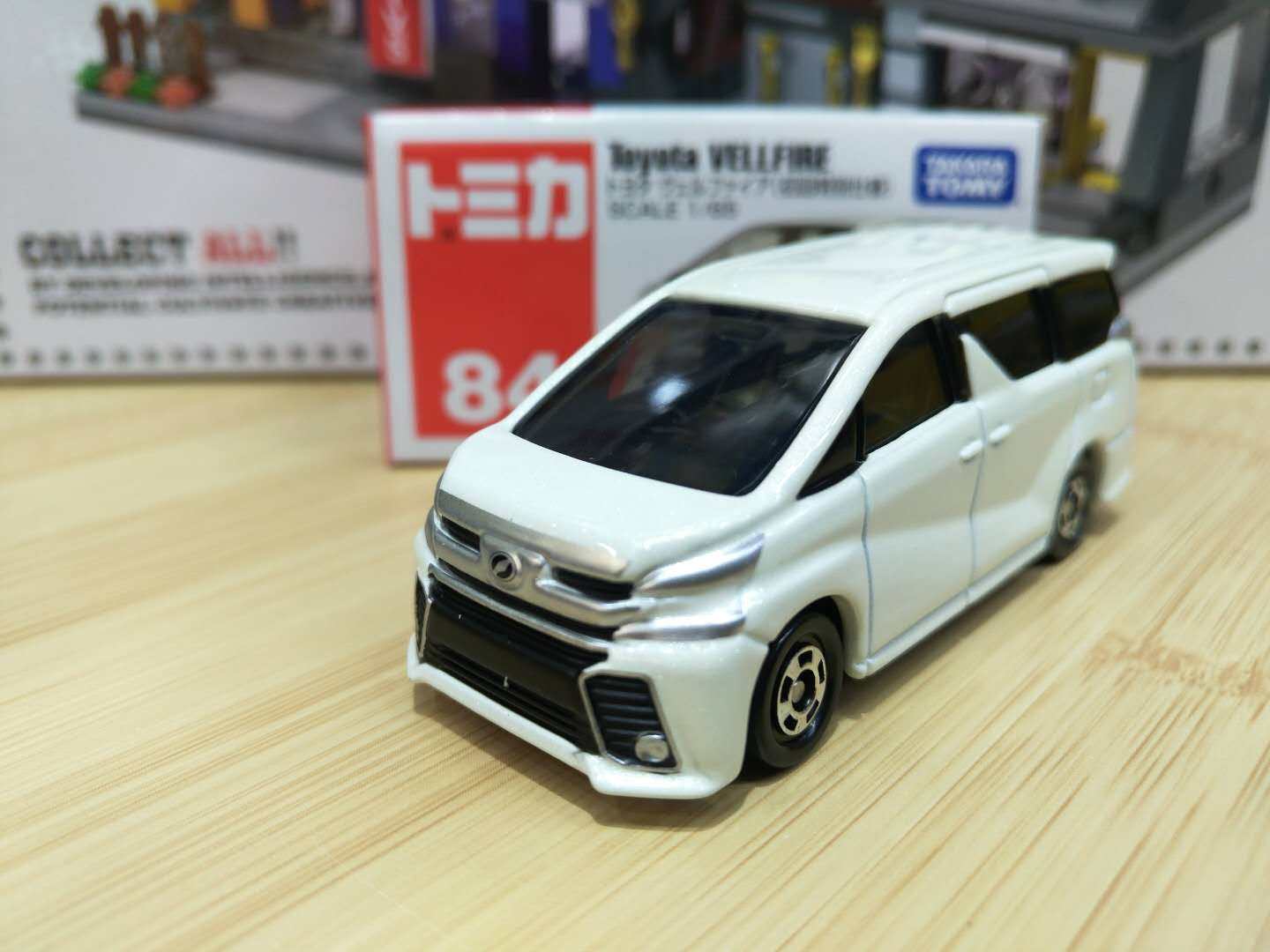 takaratomy多美卡合金车模toyotavellfire84号车模
