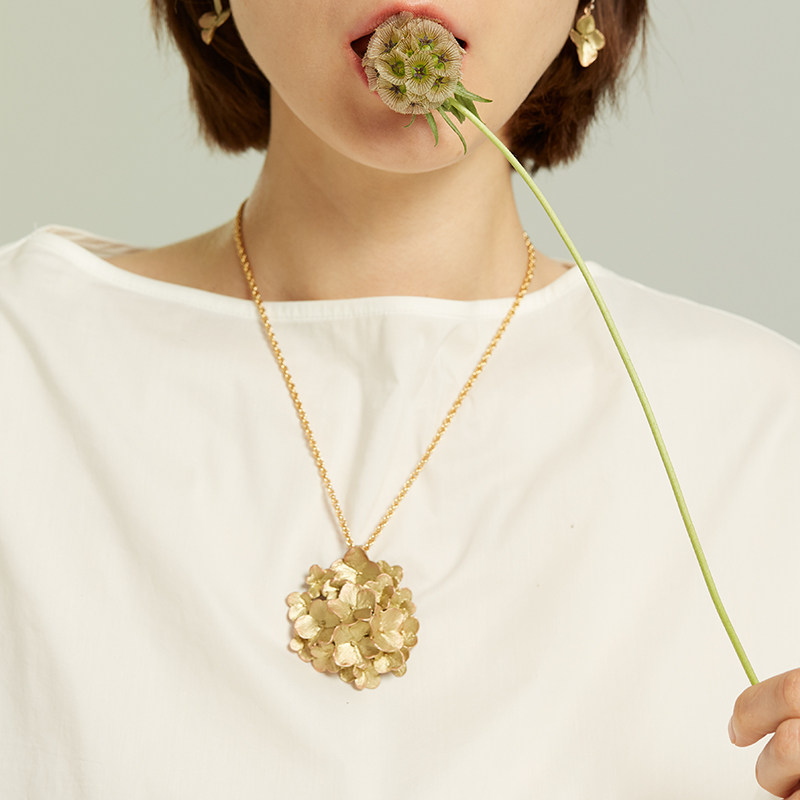 michaelmichaud绣球花吊坠项链送女朋友礼物推荐