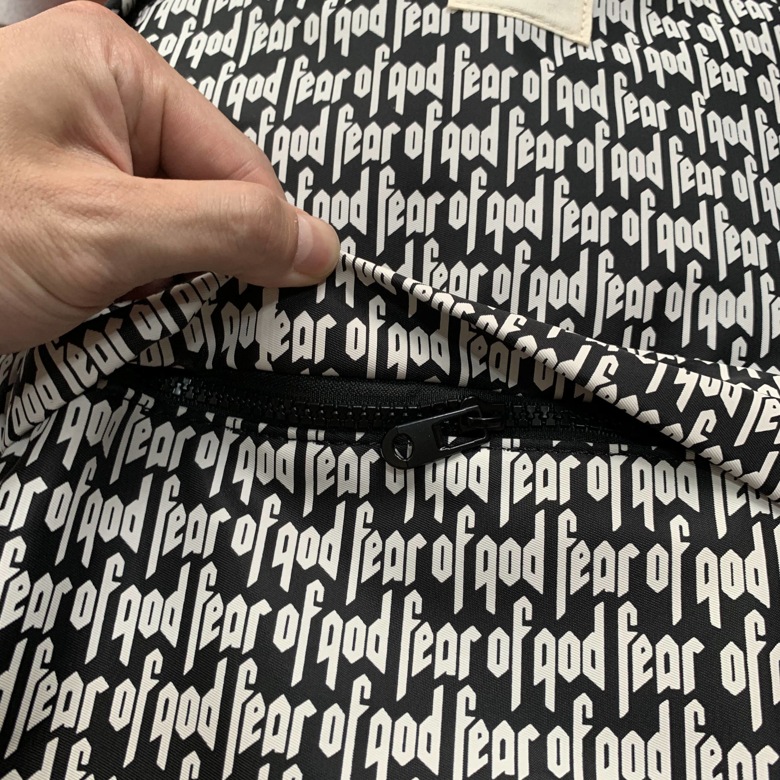 fearofgodfog高街潮流满印字母背包书包双肩背包