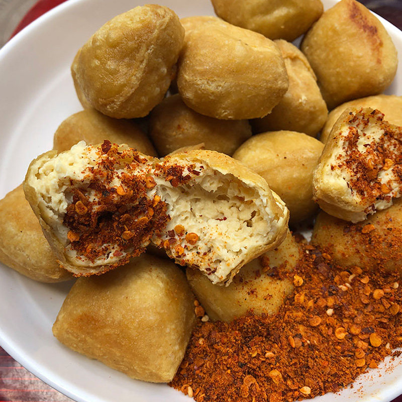 豆腐云南臭豆腐石屏特产小豆烧烤油炸包浆网红臭豆腐