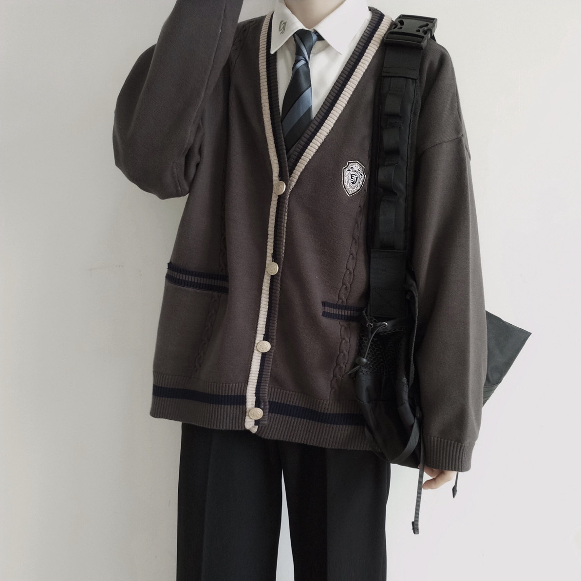 宽松秋冬男女外套开衫毛衣针织制服刺篇dk毛衣