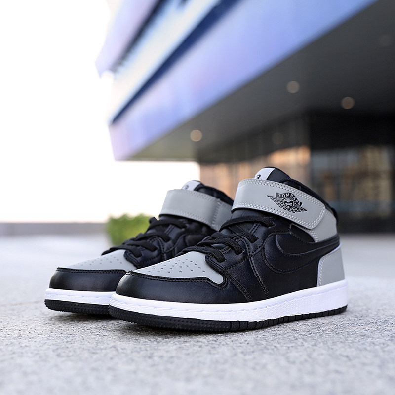 aj1魔术帮篮童高中大女板贴男小童影子鸳鸯运动鞋