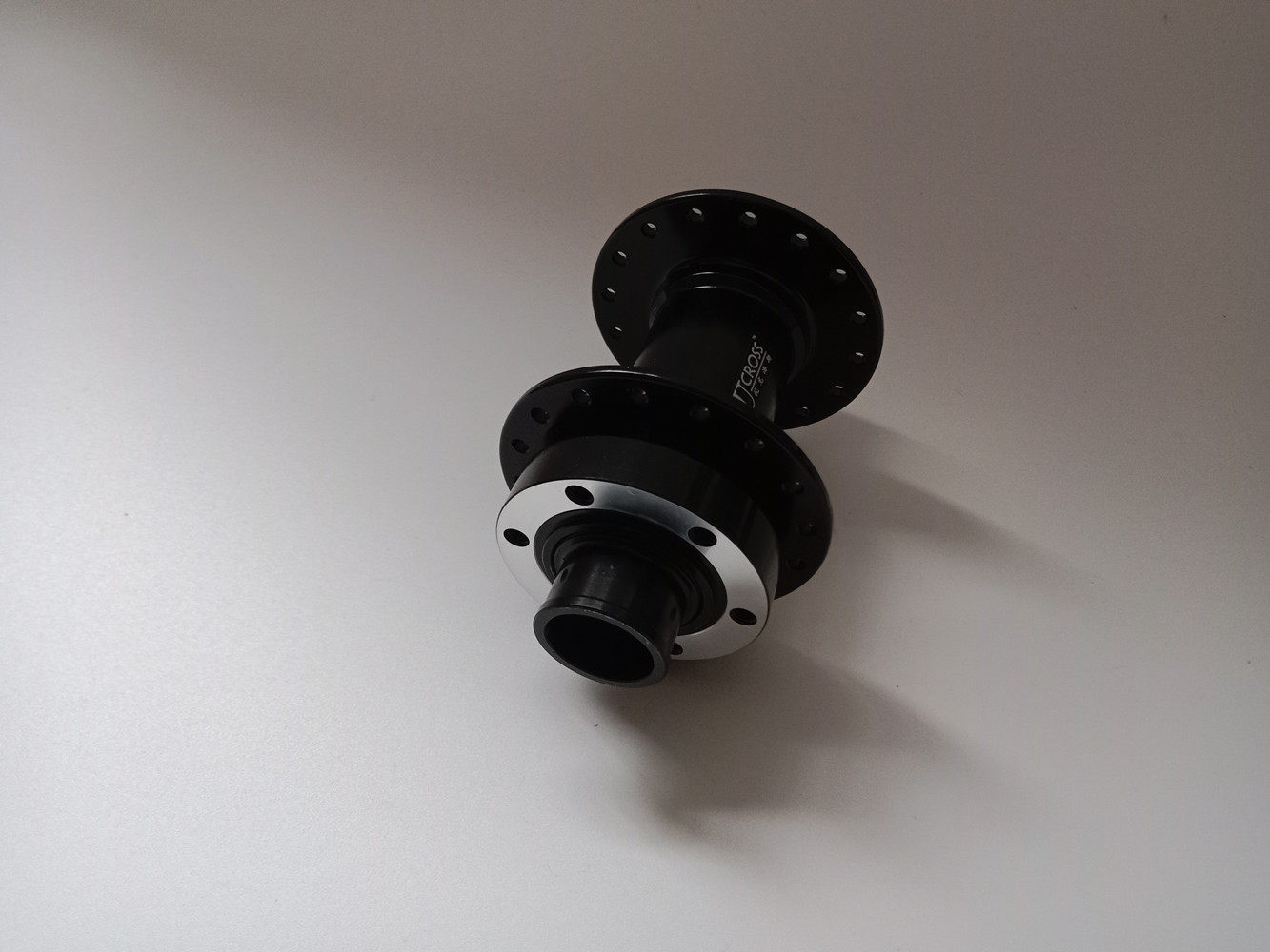 超轻铝合金电动自行车山地m15m20开档110桶轴碟自行车花鼓