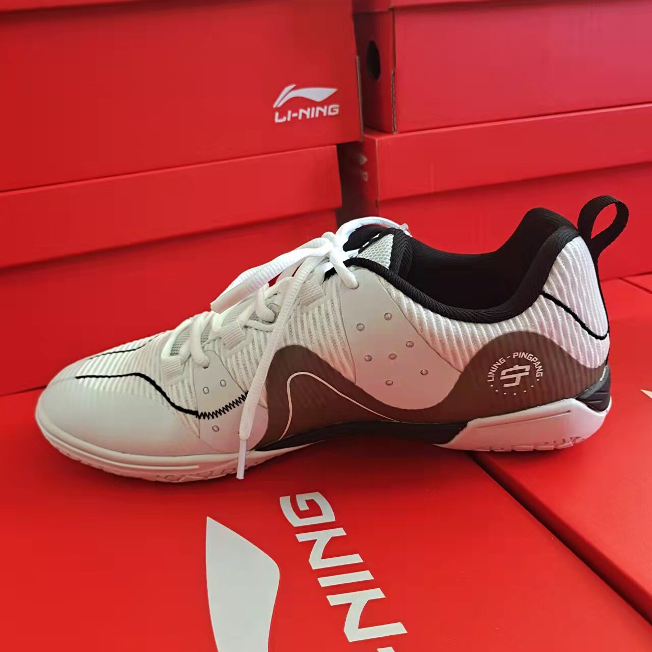 李宁叠影乒乓乒乓球球鞋2022新款运动鞋男款女款乒乓球鞋