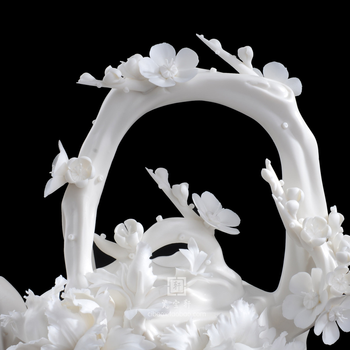 手工瓷花牡丹梅花福满乾坤德化白瓷花壶家居摆件摆件