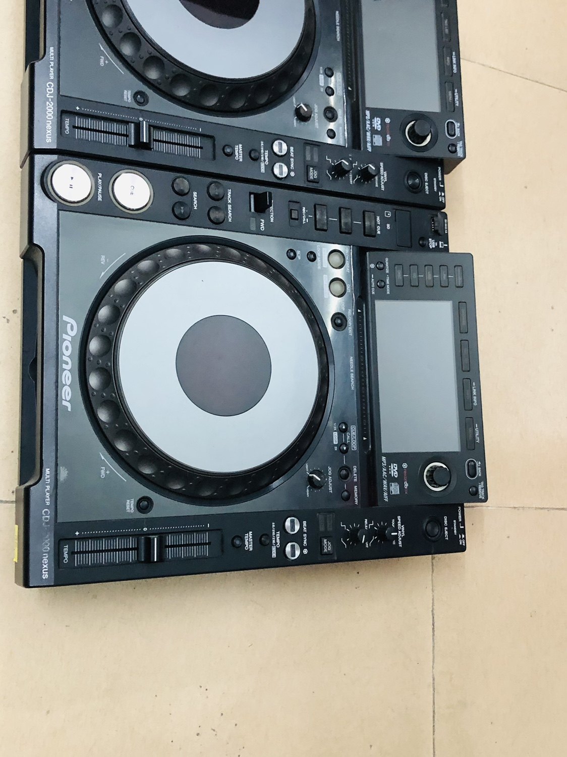 先锋cdj2000nexus二代碟机打碟机
