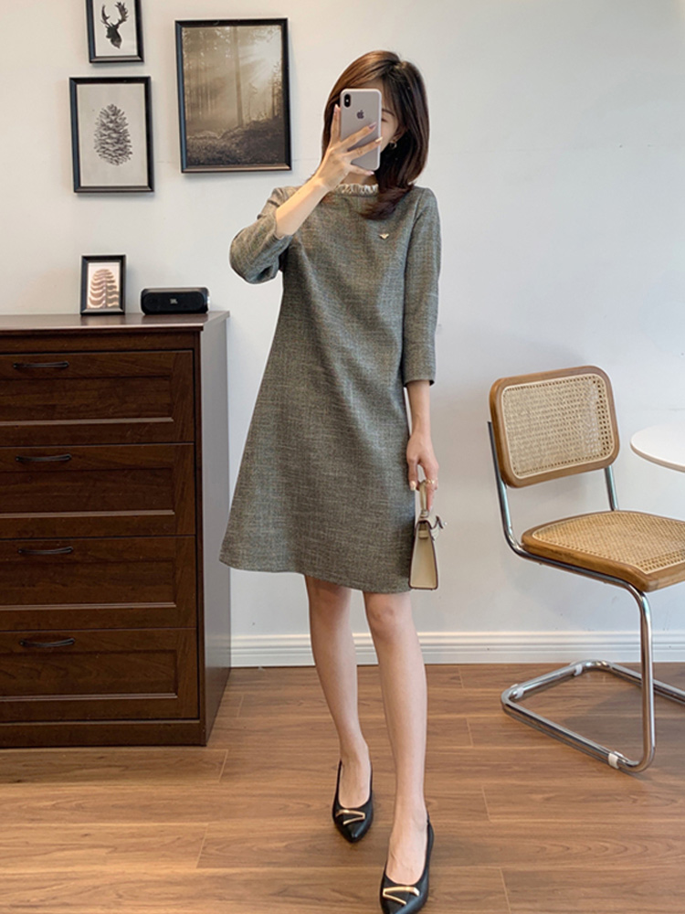 2022年新款法式高端名媛气质小香风配大衣裙子打底连衣裙女秋冬季