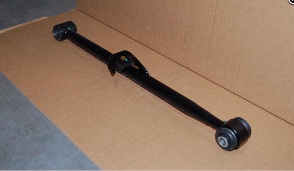 奇瑞瑞虎3力帆x60可调节后悬架上摆臂后桥拉杆可调拉杆调整臂适用